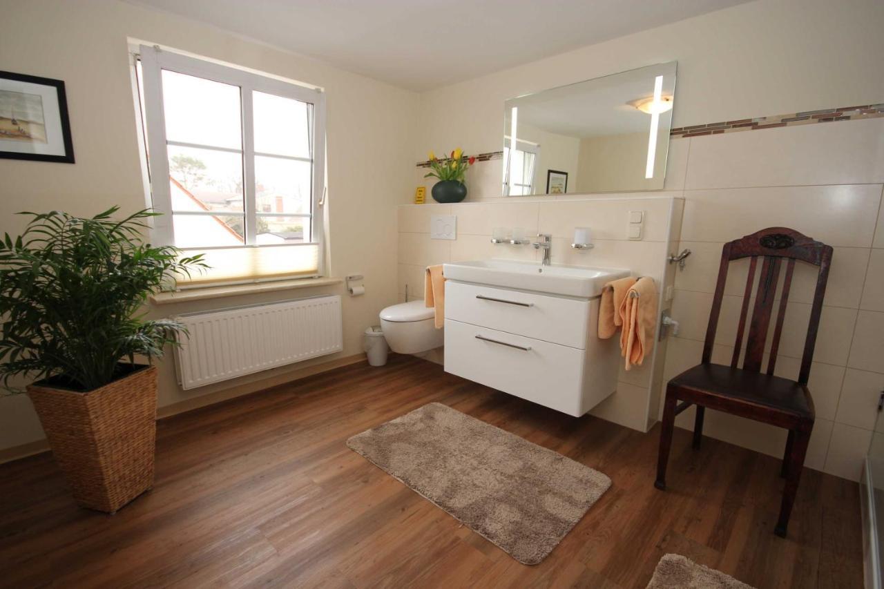 Ferienwohnung Leitzsch Вустров Екстериор снимка
